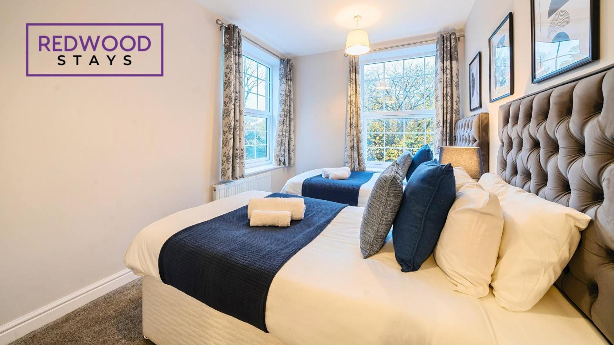 Newly Refurbished Spacious Serviced Apartment For Contractors And Families, Free Wifi & Netflix By Redwood Stays Фарнборо Экстерьер фото